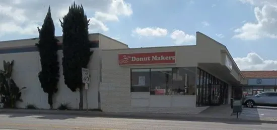 The Donut Makers