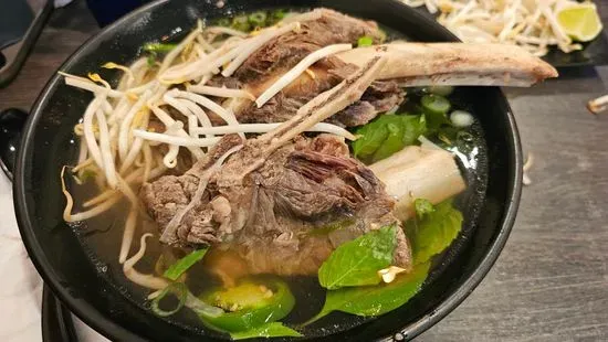 Pho Ca Dao Restaurant