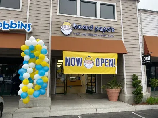 Beard Papa's (Fresh and Natural cream puffs)