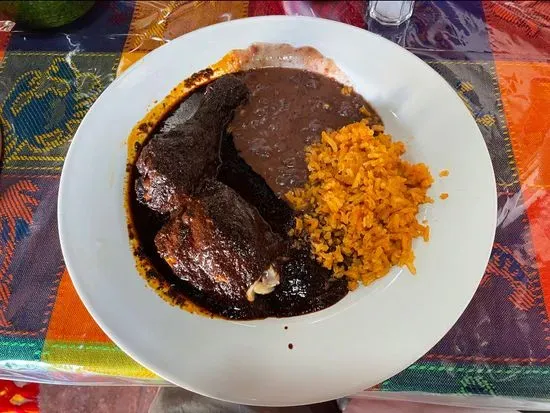 La Mixteca Restaurante Oaxaqueño