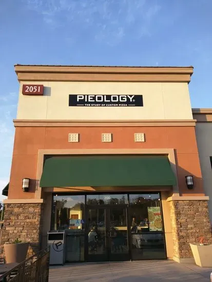 Pieology Pizzeria Rancho Valley, Pomona, CA