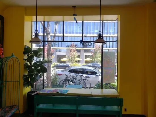 KōL Juice Bar