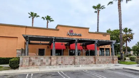 Applebee's Grill + Bar