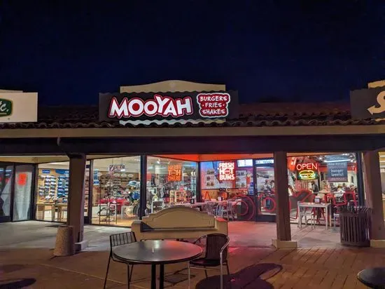 MOOYAH Burgers, Fries & Shakes