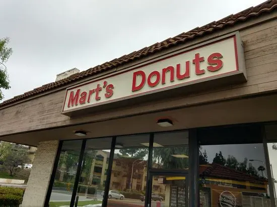Mart's Donuts