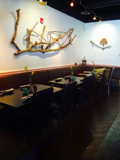 Yang's Asian Bistro