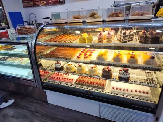 El Fenix Bakery