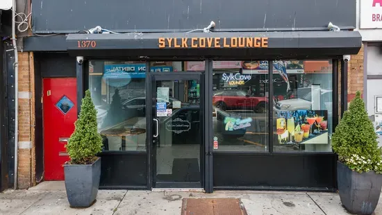 Sylk Cove Cocktail Lounge