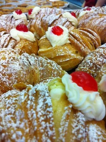 Zeppieri & Sons Italian Bakery