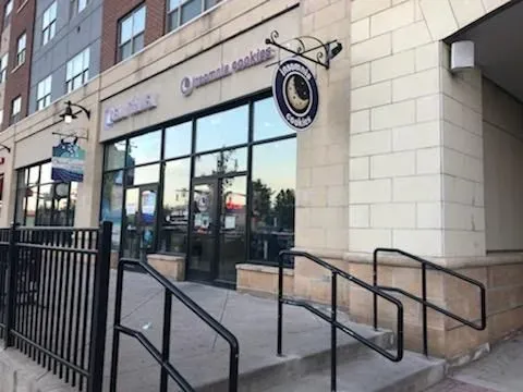 Insomnia Cookies