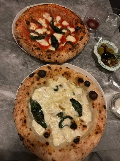 Una Pizza Napoletana