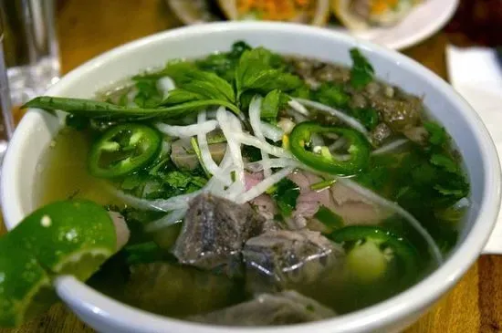 Mama Pho (operating within Bedford Gardens Restaurant)