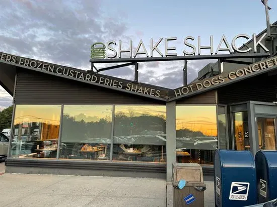 Shake Shack New Hyde Park