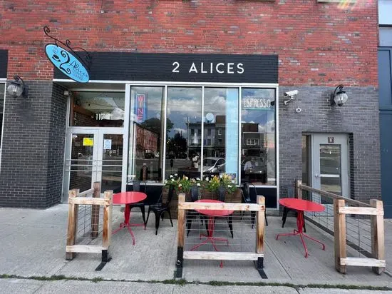 2 Alices Coffee Lounge - Newburgh