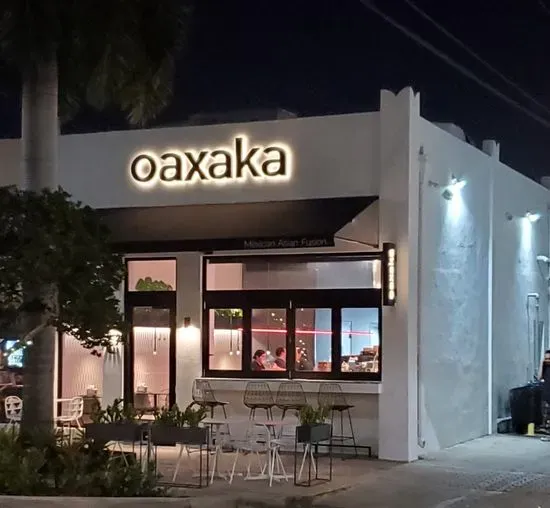 Oaxaka // Méxican. Asian. Fusion.