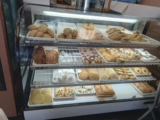 Teolinda's Bakery LLC doing business as Vecinos’ Bakery