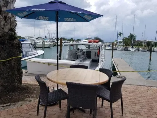 Dockside Waterfront Grill
