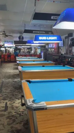 Waldo's Sports Pub & Billiards