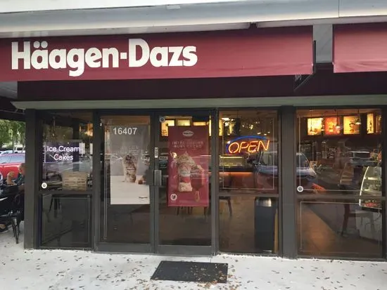 Häagen-Dazs Ice Cream Shop