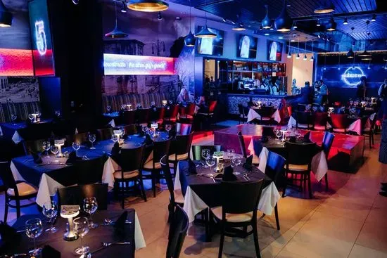 Coppola's VIP Restaurant & Lounge