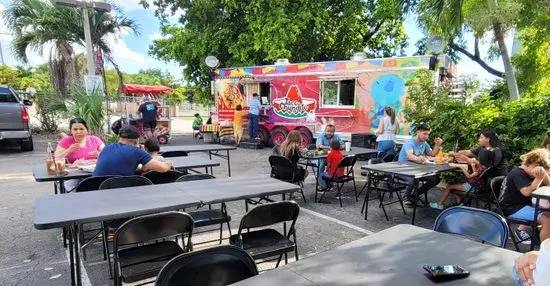 Taco chundito food truck