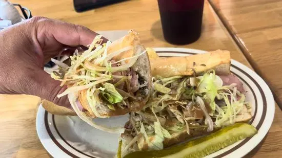 Dominics Deli