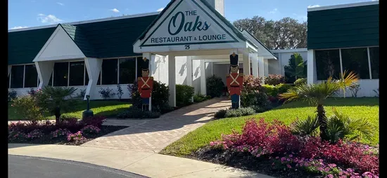 Paulie's Oaks on 44 Restaurant & Lounge