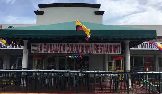 La Embajada Colombiana Panaderia y Restaurante