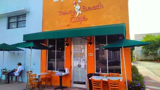 Tasty Beach Cafe