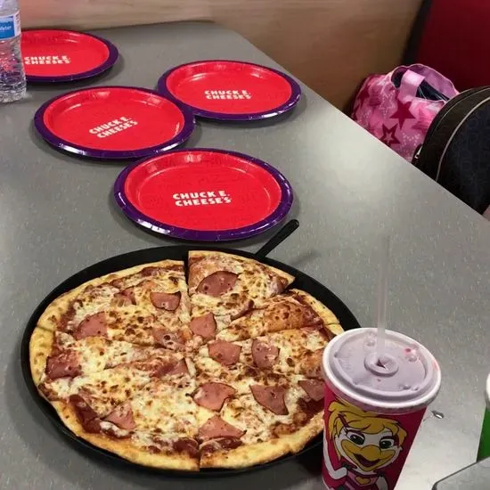 Chuck E. Cheese | Orlando, FL | Checkle