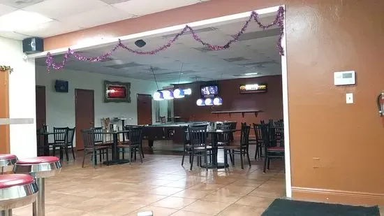 La Macarena Cafeteria