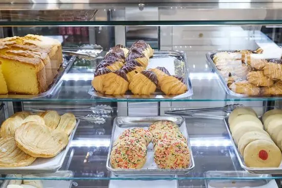 The Bakery Colombian Cafe