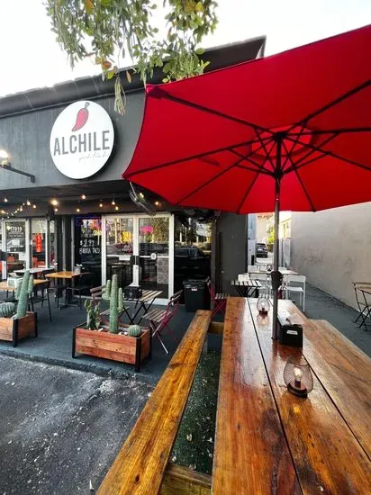 Al Chile Taco Bar