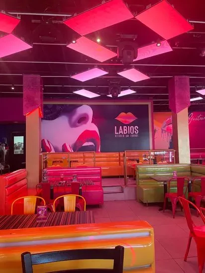 Labios Kitchen & Lounge