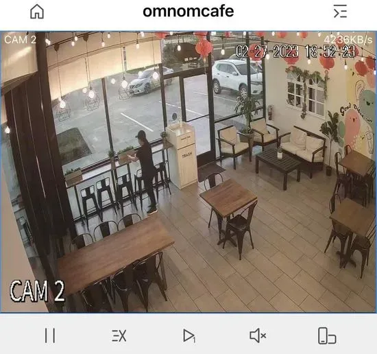 Om Nom Cafe