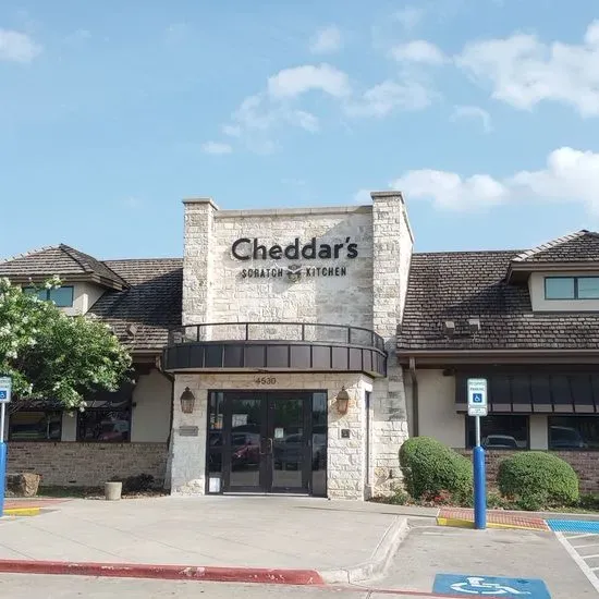 Cheddar's Scratch Kitchen