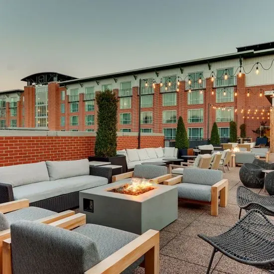 High Rail Rooftop Bar + Space