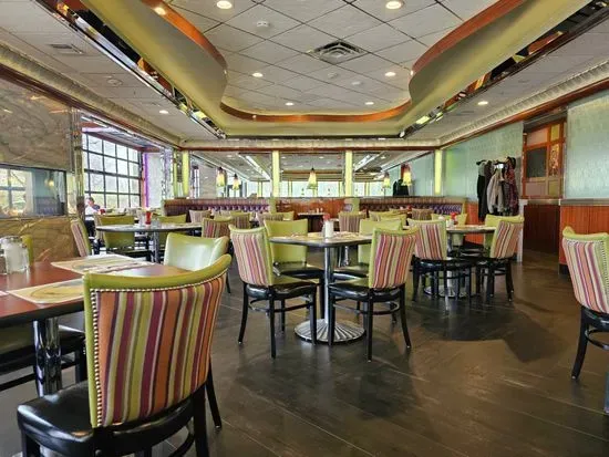 Premier Diner Commack