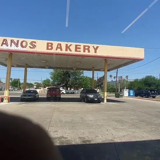 Pano's Bakery