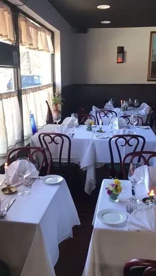 4 Seasons Mediterranean Restaurant - Danbury CT