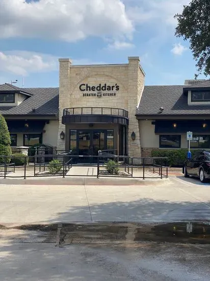 Cheddar's Scratch Kitchen