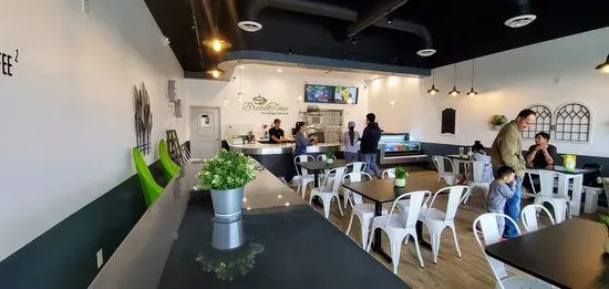 Breaktime Tea Lounge & Bánh Mì