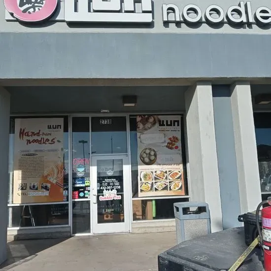 fun noodle bar