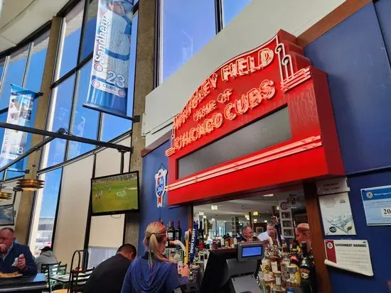 Cubs Bar & Grill