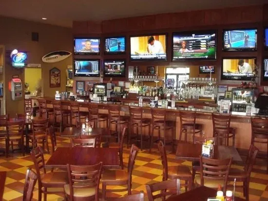 Double A's Pizza Sports Bar and Grill