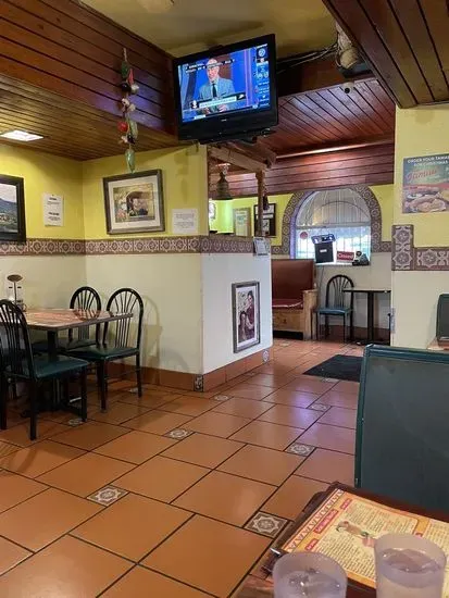 Susie's Mexican Cafe and Lounge