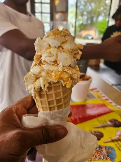 Borden's Ice Cream Shoppe