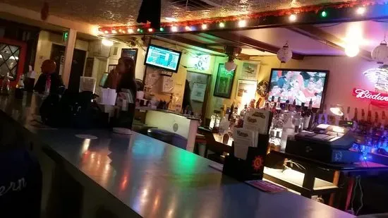 J J's Tavern