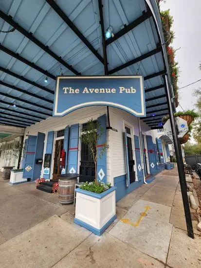 The Avenue Pub