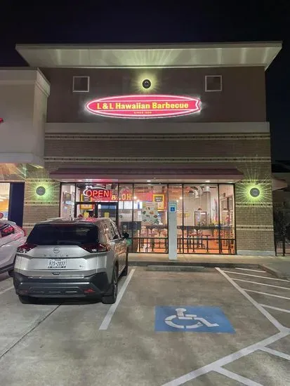 L&L Hawaiian Barbecue - Briarforest